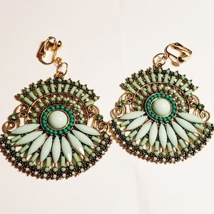 2.5" Gold Plated GREEN Vint Resin Beaded Clips